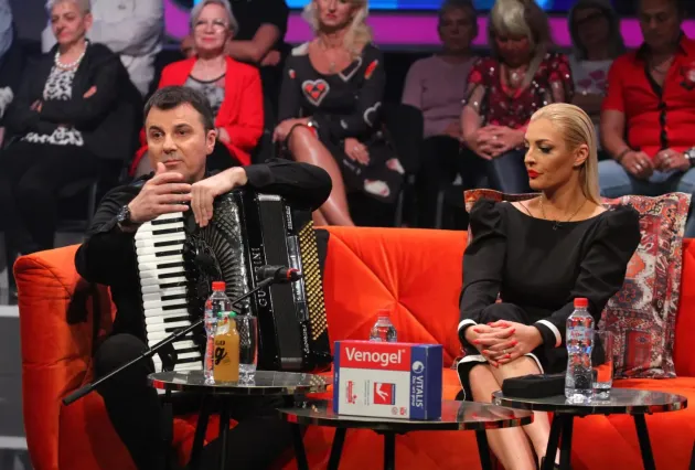 Mikica Gačić otkrio koliko pevači uzimaju za doček Nove godine: "Volim da radim tad" 7 mikica gacic