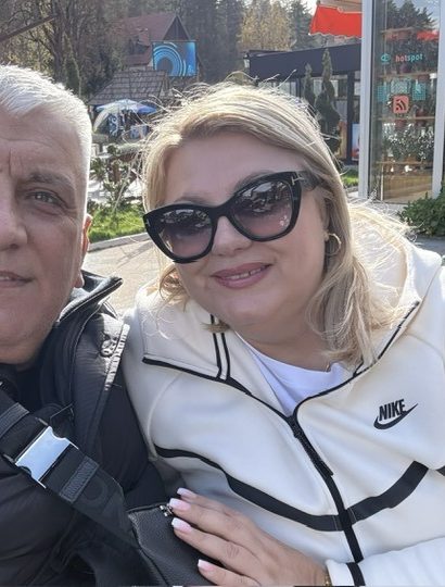 "Prošao je mnoga iskušenja": Pobednik "Nikad nije kasno" na ivici suza zbog objave na Fejsbuku 28 nevres hadzic sa suprugom