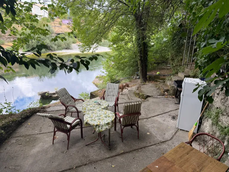 Ovaj pevač ima privatnu plažu u Crnoj Gori, iz dvorišta izlazi pravo u raj: "Ne treba mi drugo more" 7 slaven 1