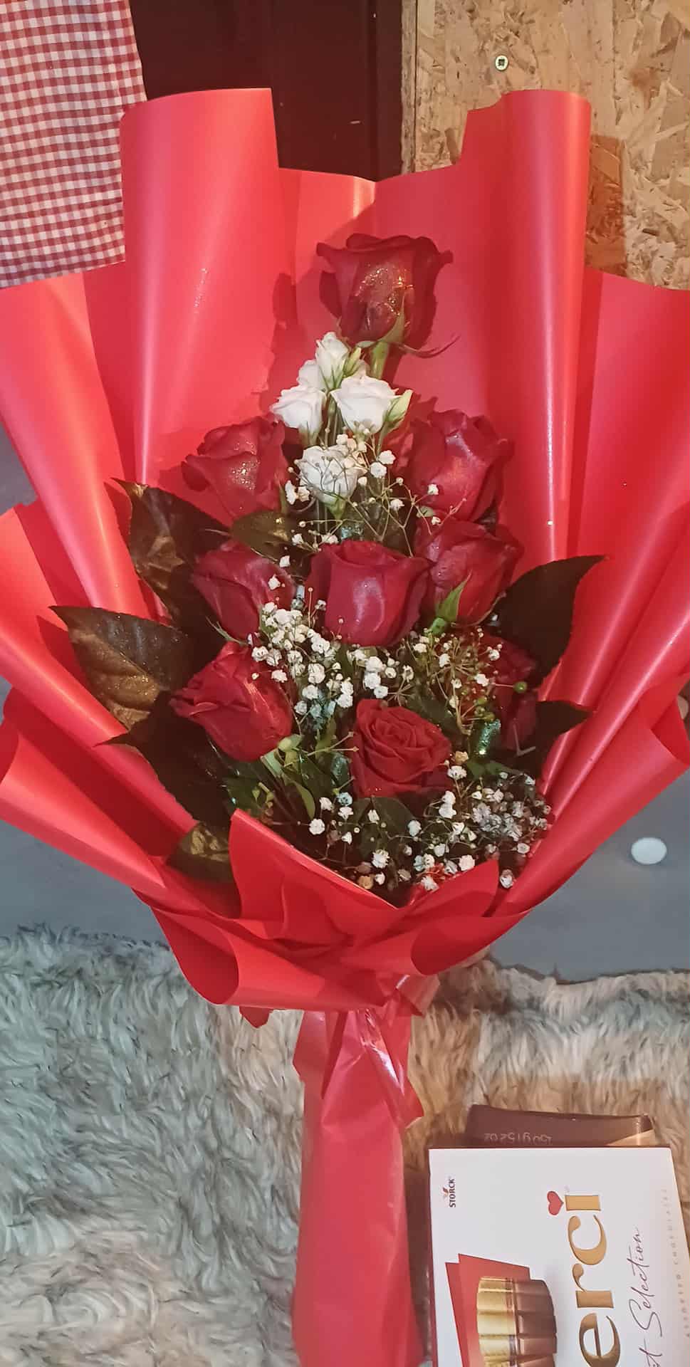 Željki Jurišić blokirali Fejsbuk, pevačica se oglasila: "Sve je prebukirano" 6 zeljka jurisic poklon