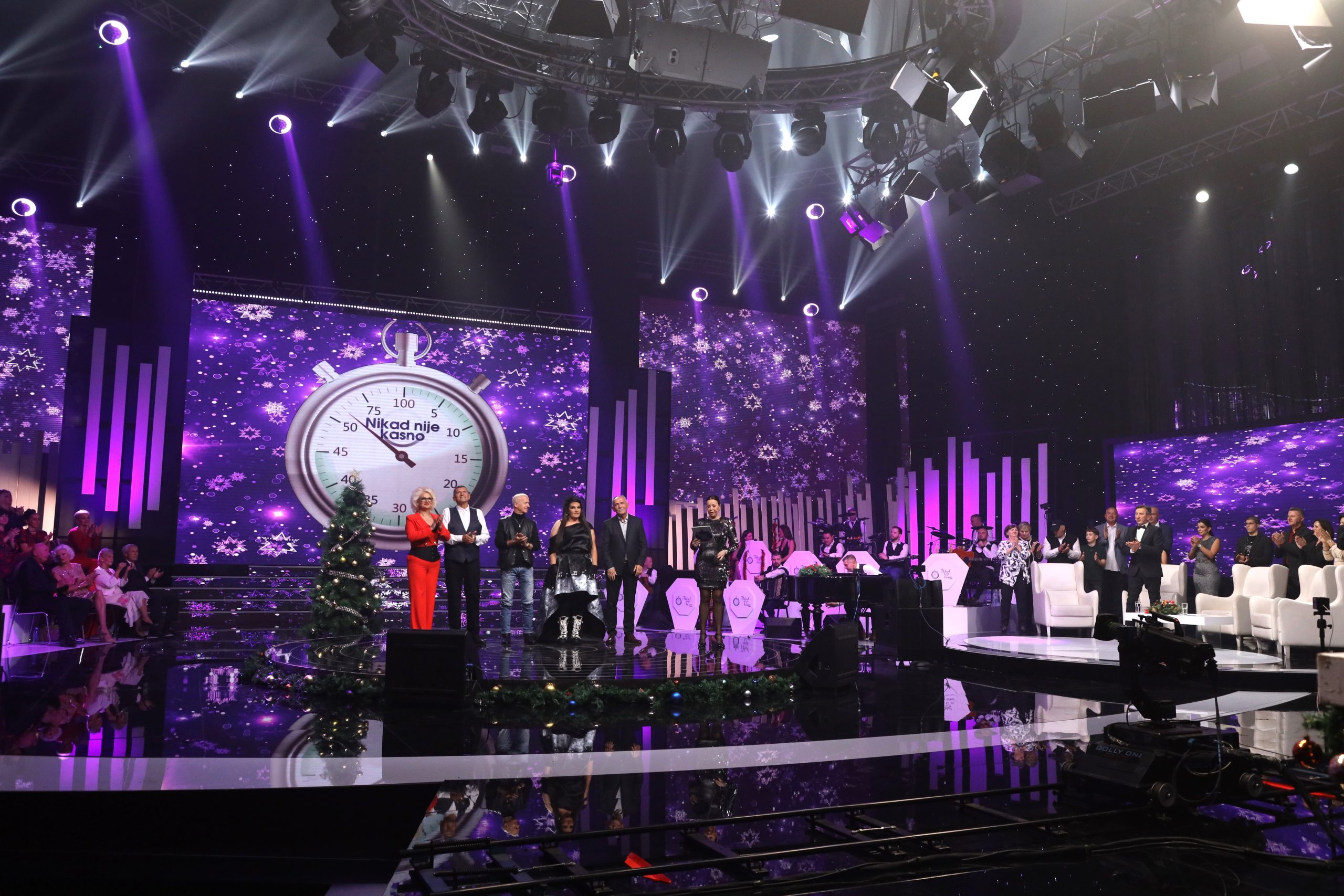 Ove noći u Nikad nije kasno izdominirale dame, momci pali u drugi plan 5 0A0A0753