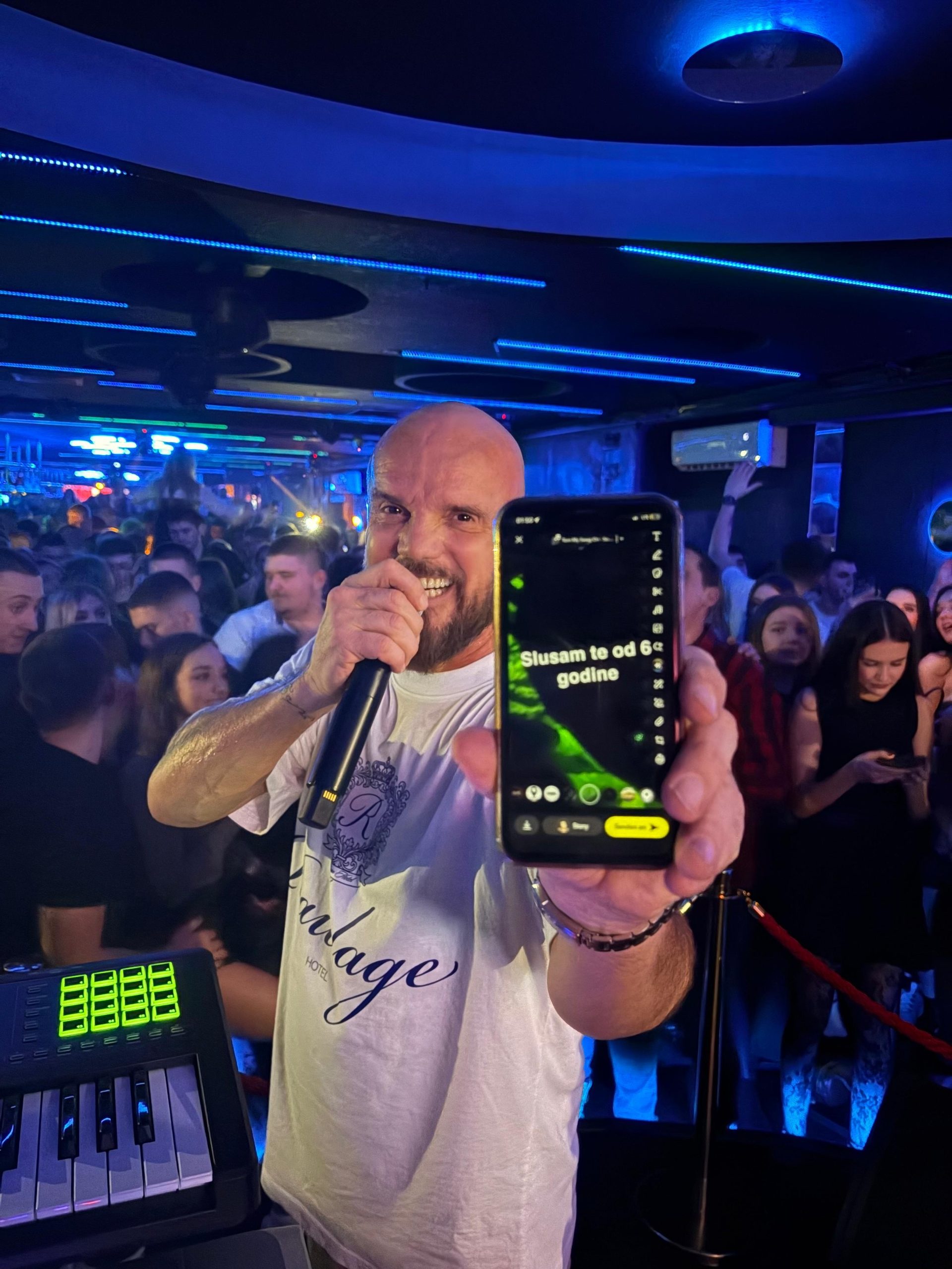 5a160b70 8a77 4b98 91e3 9b1d455ab4f3