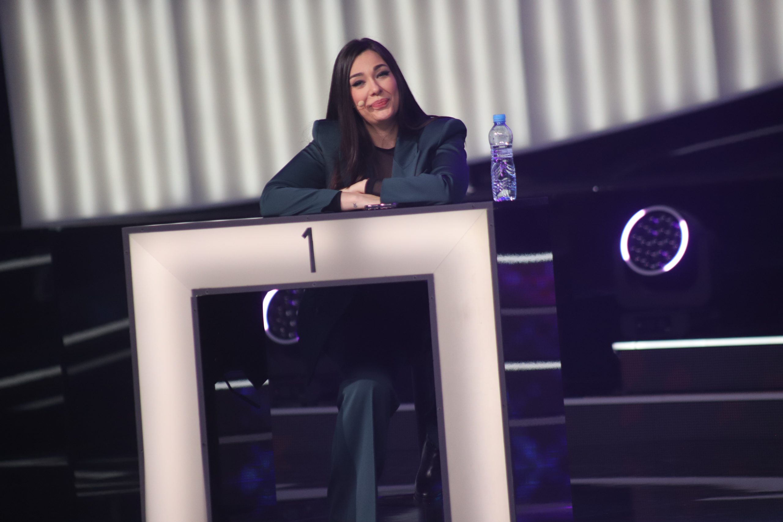 ,,Sve vam je jasno o kakvom mentoru se radi'': Anja ispričala istinu o odnosu sa Sanjom Vučić VIDEO 8 IMG 1212