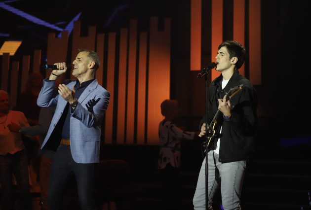 ,,Ovo ne može da se lažira'': Takmičar sa sinom napravio rok spektakl, žiriju popadale vilice kada su čuli mladog Andriju 10 IMG 1717