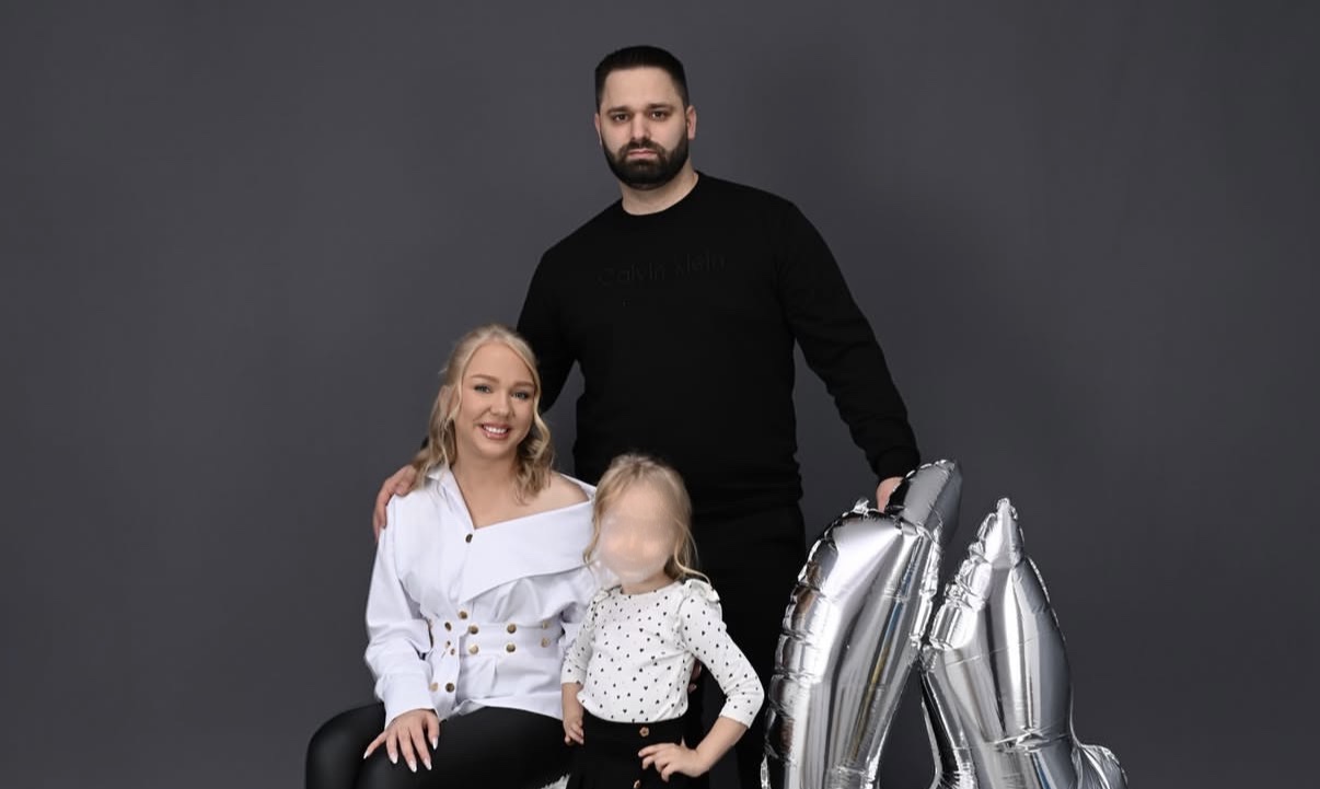 Slavlje u domu Đule Drini, pevačica se oglasila emotivnom porukom 6 IMG 2679