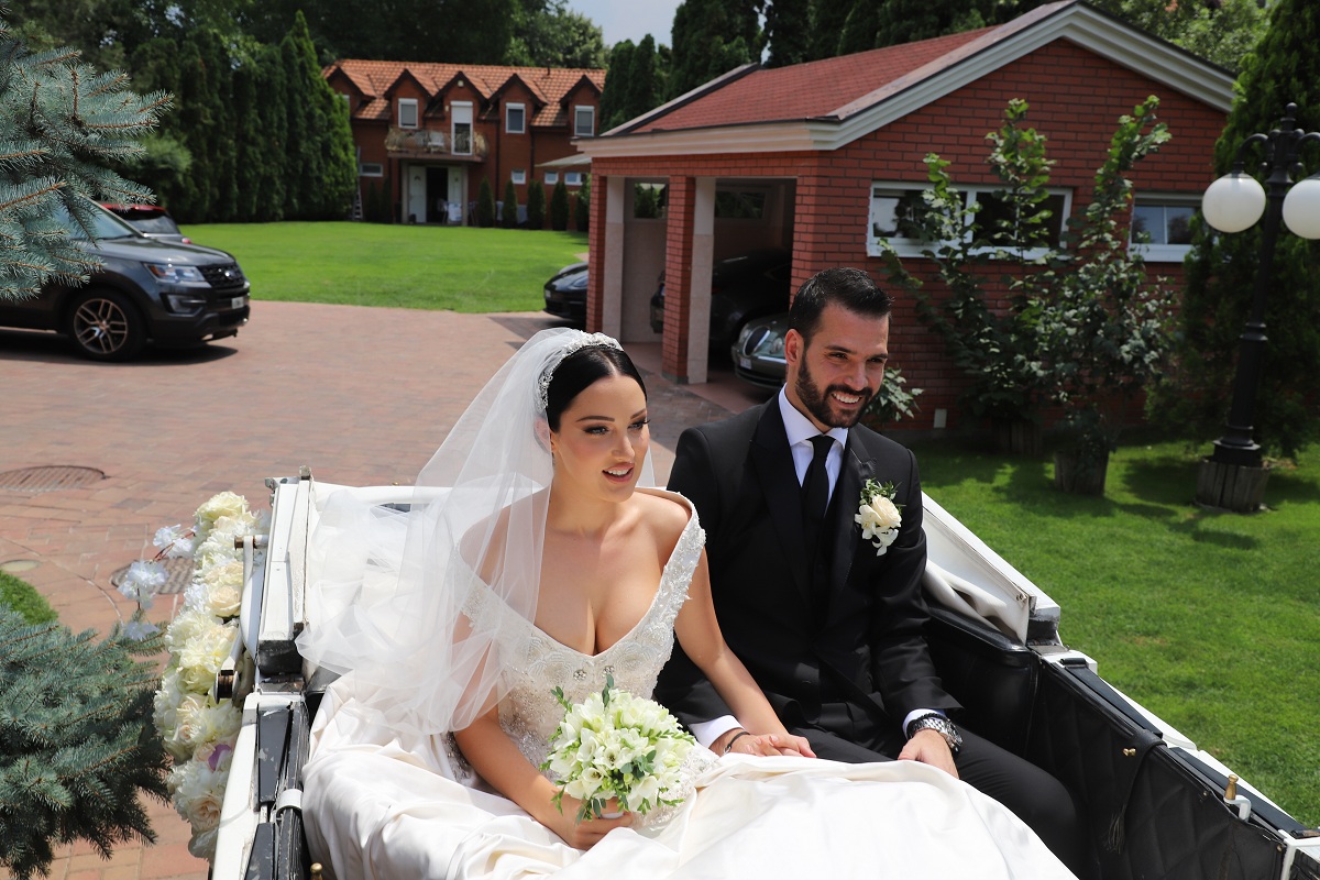 Ovo su najskuplje srpske svadbe, za jednu pevačicu izvađen džak novca i dijamanata 16 IMG 5869