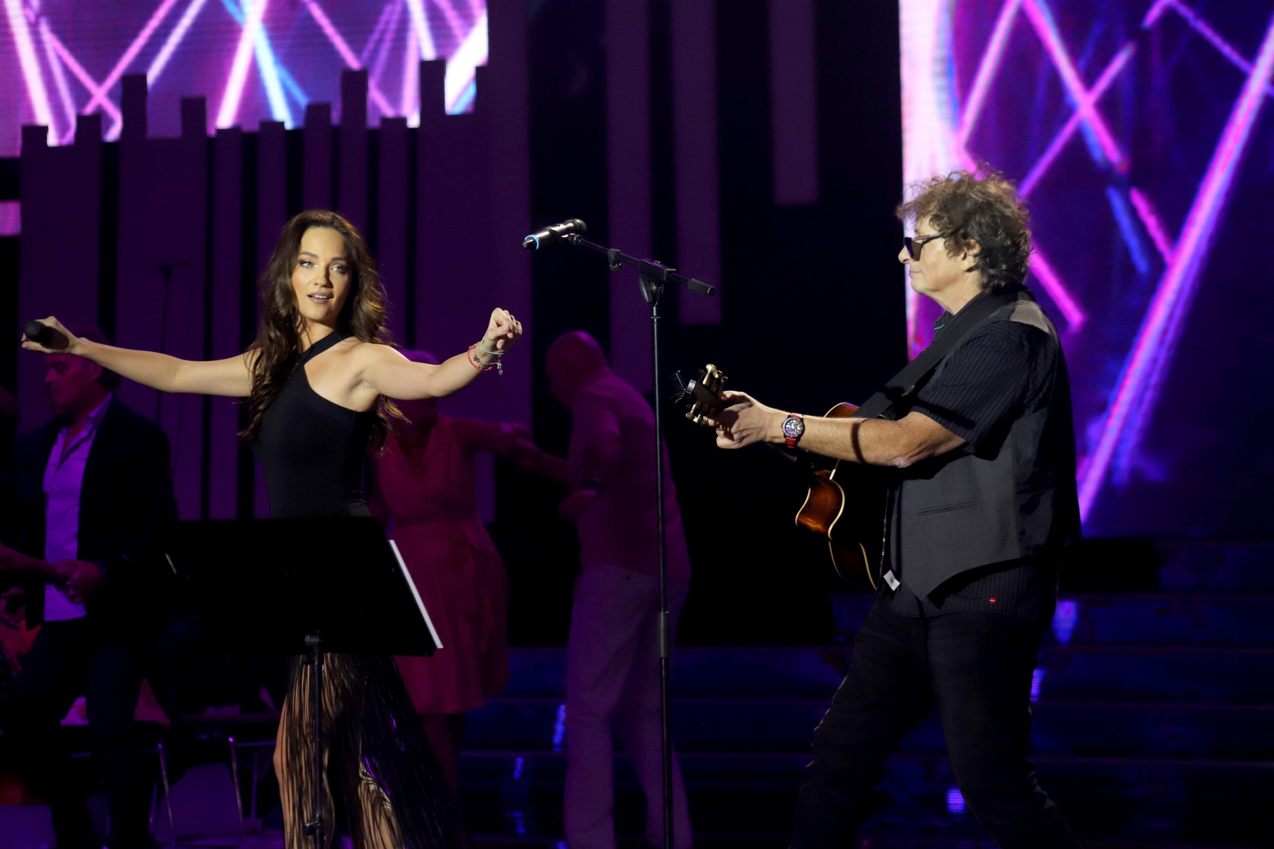 Oživeli poznatu pesmu u "Nikad nije kasno" nakon 16 godina (VIDEO) 8 ZIJO VALENTINO I SARA NNK SNIMANJE 29102025 FOTO ELENA 21 ok