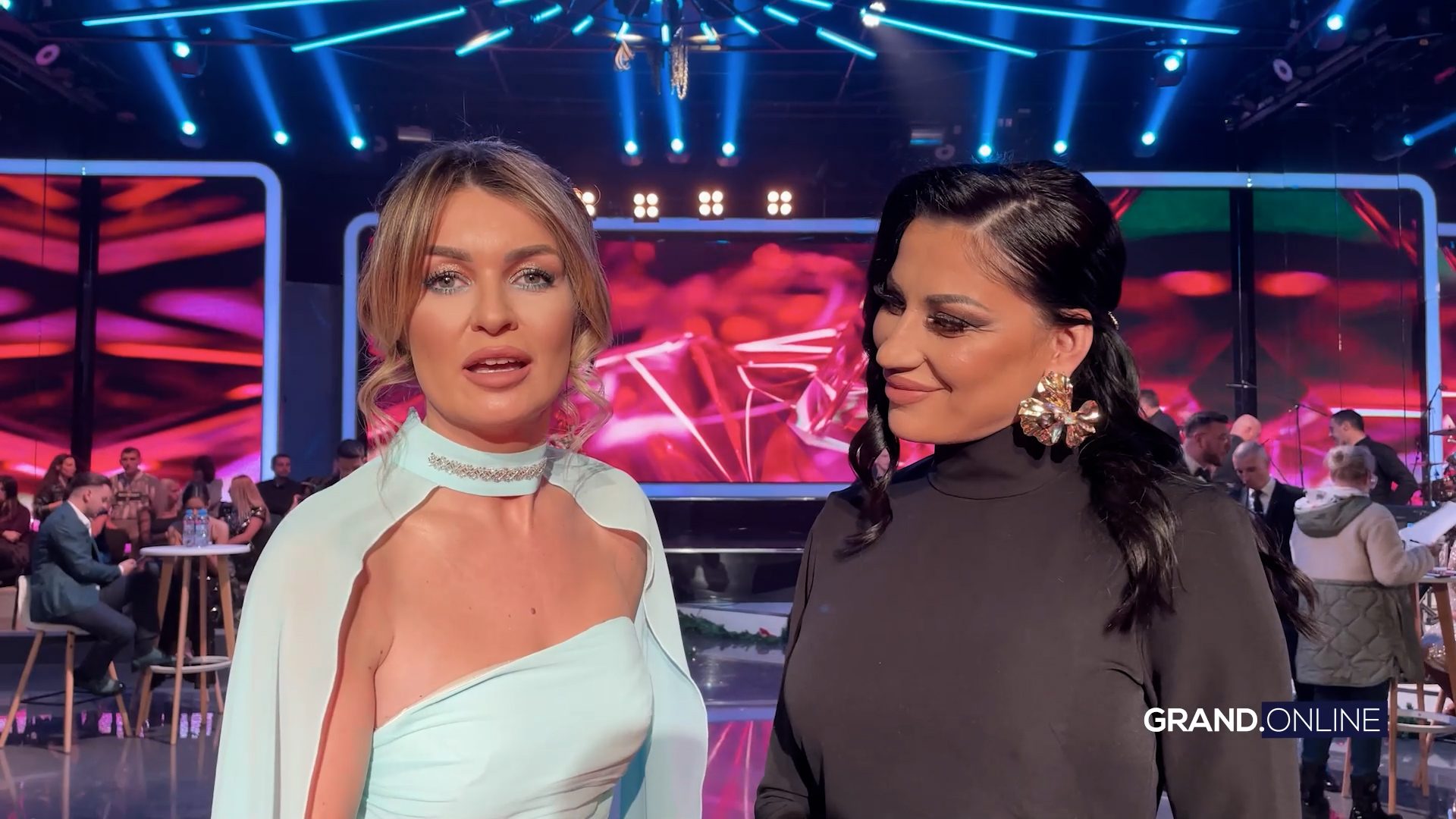 Sanja Ćulibrk i Jelena Dimitrijević se oglasile pred Novu godinu, imaju jednu zajedničku želju VIDEO 5 image 10 3