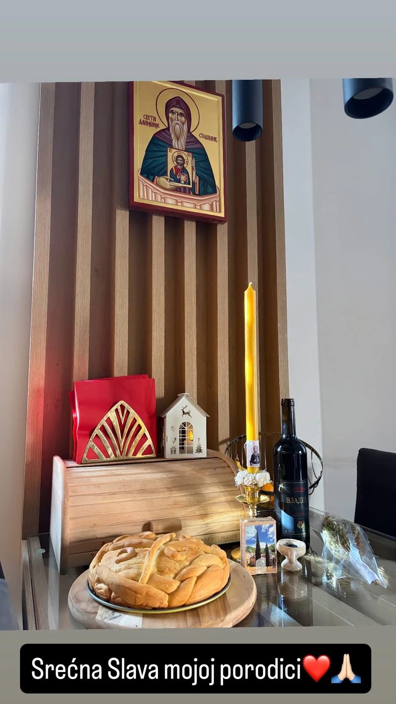 Luna Đogani oduševila pratioce: Prvi put sama spremila slavski kolač za Svetog Alimpija FOTO 7 image 29