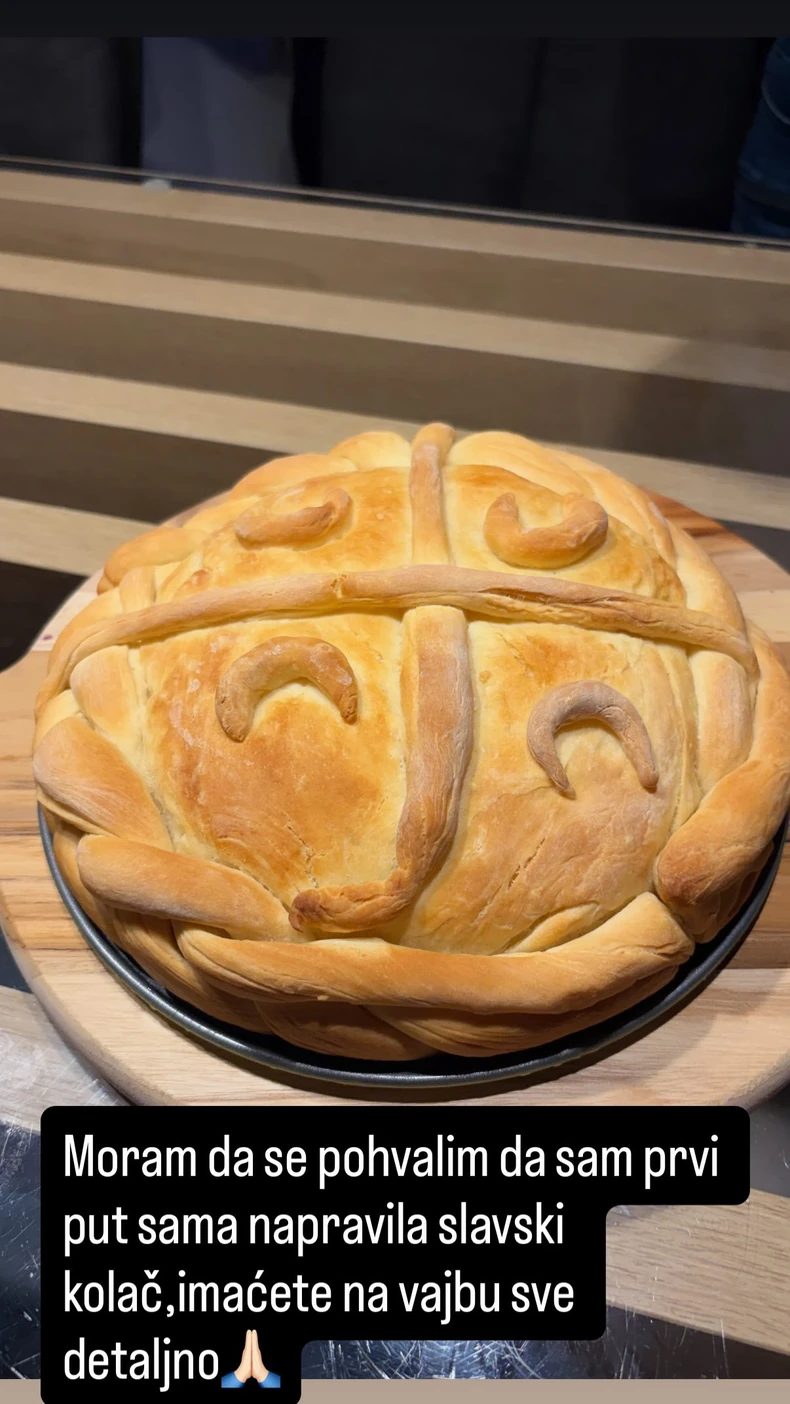 Luna Đogani oduševila pratioce: Prvi put sama spremila slavski kolač za Svetog Alimpija FOTO 6 image 30