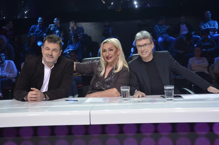 I Saša Popović je plakao zbog takmičara u Nikad nije kasno: "Ova emisija je ponos Granda" VIDEO 7 mare vesna zmijanac i sasa popovic 2 768x509 1