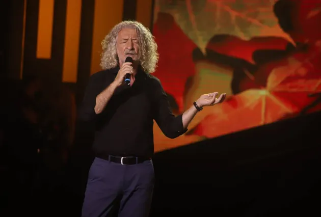 Za ovog pevača kažu da je dvojnik glumca Dragana Jovanovića: "Isti rođak sa sela" 13 miroslav frano