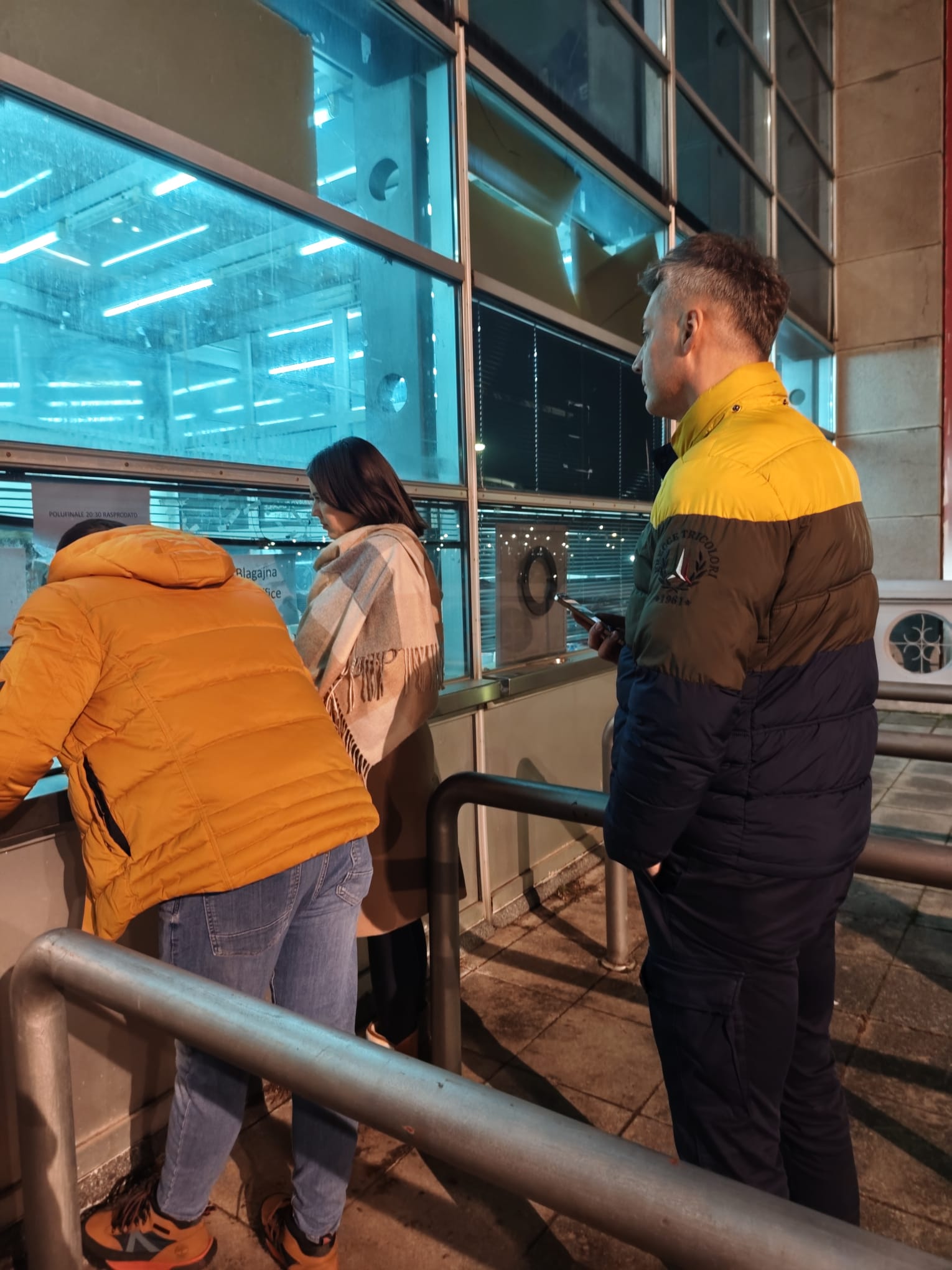 Paparazzo: Bojan Leksington na ulazu u Arenu pred polufinale u vaterpolu FOTO 6 Bojan Leksington