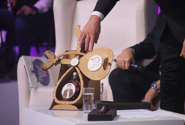 Žika Jakšić dobio nesvakidašnji poklon od supruga takmičarke: "Za 20 godina ćemo da otvorimo" VIDEO 13 IMG 7420