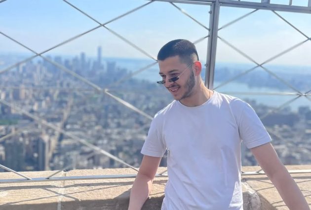 Pevač iz Zvezda Granda izveo ženu i bebu iz porodilišta: "Sad smo prava porodica" 9 New York 😎 1 e1769590314750