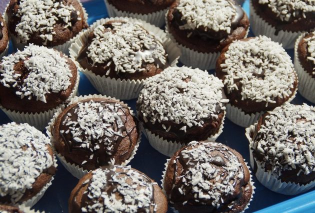 Najbrži kolač sa kokosom ikada: Sočan, topi se u ustima i ne košta više od 100 dinara 8 image 13 10