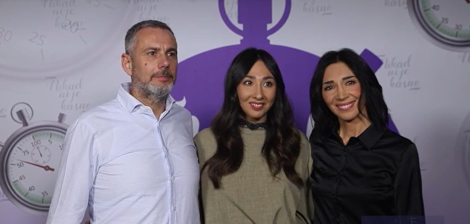 Emina Mijatović na ivici suza posle nastupa u "Nikad nije kasno": "Bilo je svega za 49 godina" VIDEO 5 image 3 23