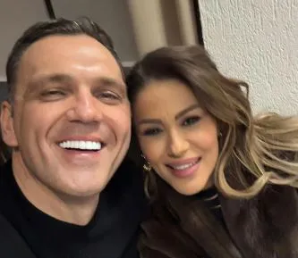 "Razumem da neko hoće da napravi senzaciju": Kasperov otac je bio poznati političar?! 14 k1