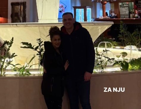 "Tražio sam od Boga znak" Kasper objavio sliku, otkrio kada je prvi put video Minu: "Tog dana, 28.avgusta 2013. godine..." FOTO 9 mina i kasper 1 e1769506090730