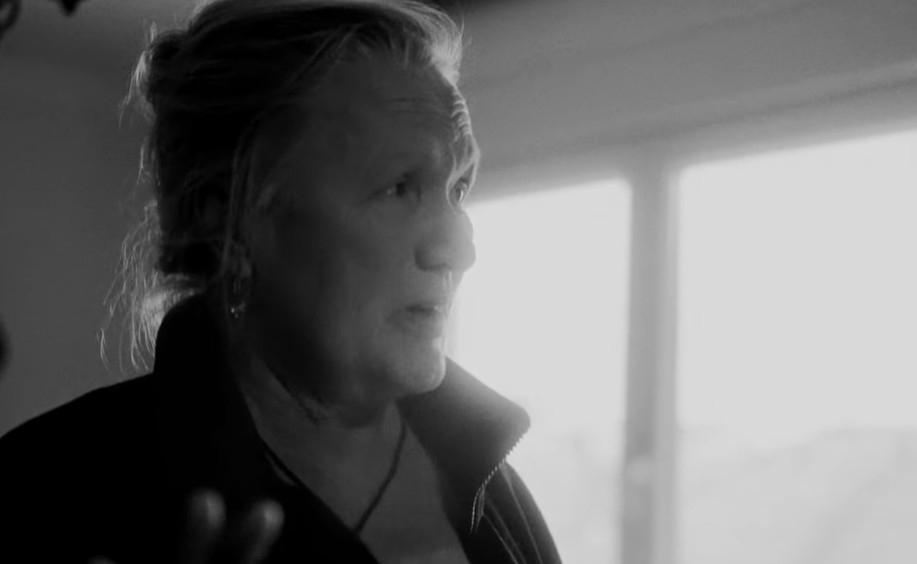 Pevač na godišnjicu majčine smrti rasplakao sve: "Za moju Mirjanu" VIDEO 6 mirjana