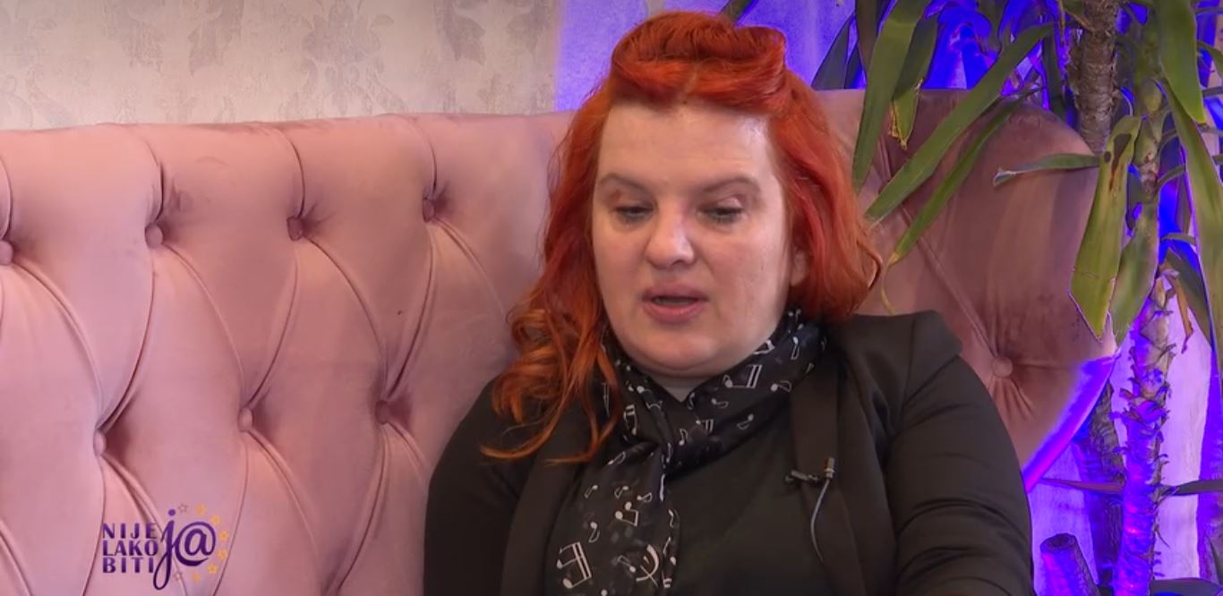 Pevačica živi u unutrašnjosti Srbije, ima 14 maca u kući, 2 kuce i 2 papagaja