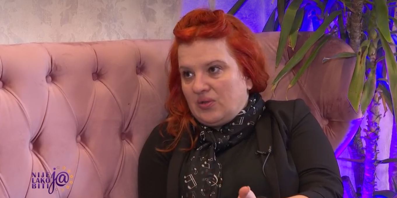 Pevačica živi u unutrašnjosti Srbije, ima 14 maca u kući, 2 kuce i 2 papagaja