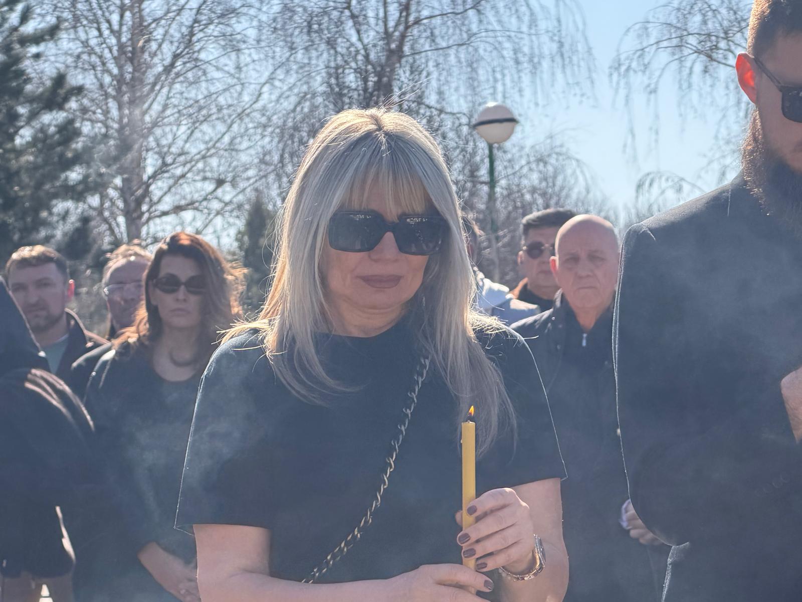 7b1ccbab 81ff 423e a7b3 eac4ef626569