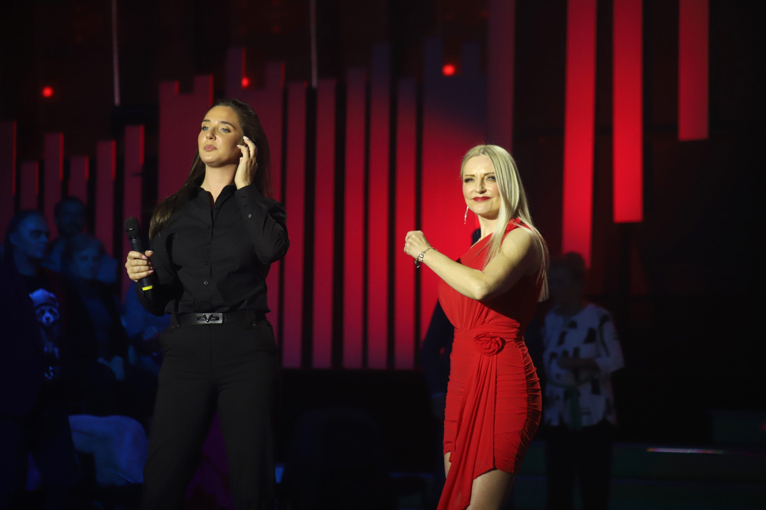 “Mnogo sam samokritična”: Iako joj je Mile Kitić dao vetar u leđa, ipak se opredelila da sluša supruga VIDEO 7 IMG 9234