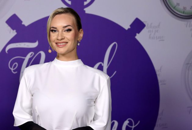 Šejla Zonić zasijala kao Merlin Monro, pa otkrila neostvarenu želju: "Proslavićemo ako Bog da" VIDEO 14 SEJLA ZONIC NNK SNIMANJE 09122025 FOTO MUNJA 22 ok 1