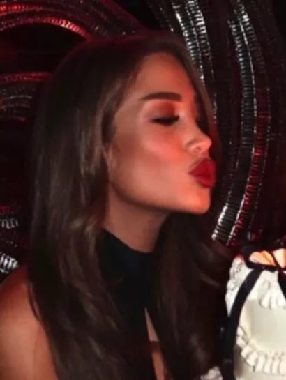 Ovako je Milica Jokić proslavila rođendan: Pevačica u izazovnoj haljini, a evo koliko godina je napunila 19 Screenshot 2026 02 25 111354