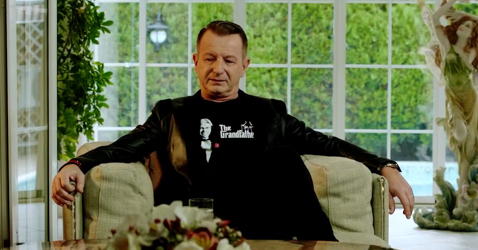 Ćira grcao u suzama u filmu "Sale": Pevač se prisetio najemotivnijih reči koje mu je Popović uputio 5 Screenshot 2026 02 26 154144