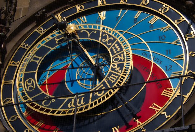 astronomical clock 5154957 1280