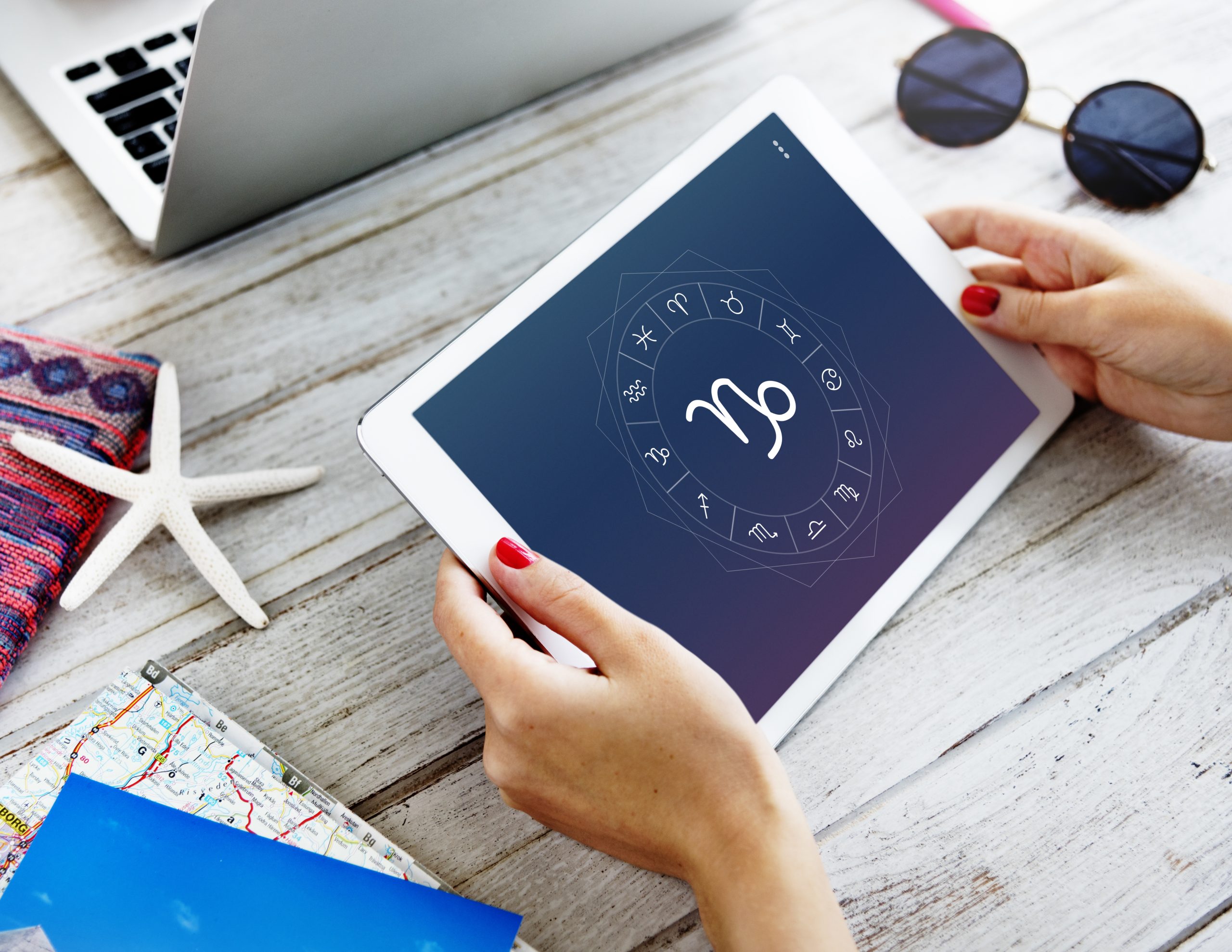 Nedeljni horoskop: Lavovima se dešavaju burne promene, dok Devicama se vraćaju osobe sa kojima ste telepatski povezani 15 capricorn horoscope zodiac online graphic concept