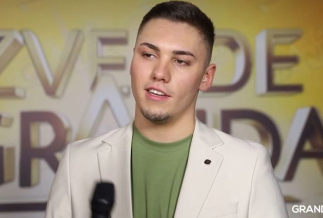 "Ispalo je još bolje": Damjan Vračar progovorio o poljupcu sa Sanjom Vučić, nije štedeo reči VIDEO 13 d6