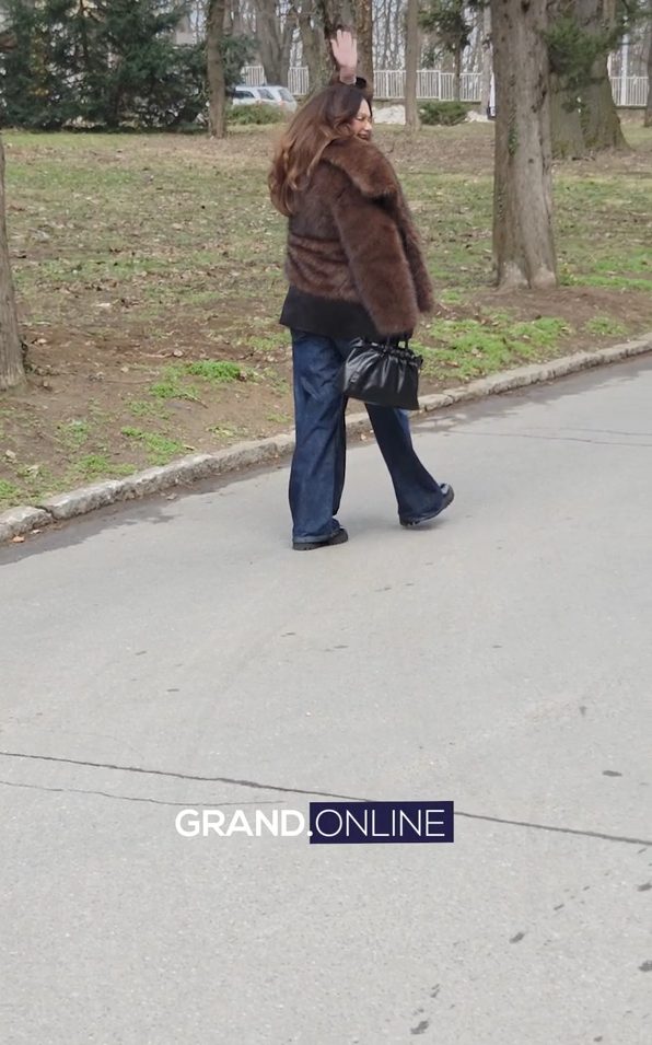 Gde je bila do sad? Pevačica se nakon mnogo vremena pojavila na snimanju ,,Zvezda Granda'', svi kažu da blista 7 ivana peters3