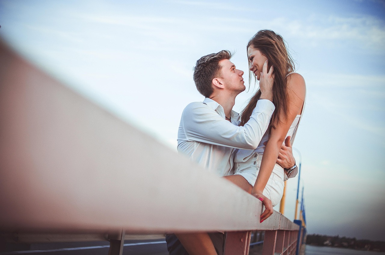 up free couple 498484 1280