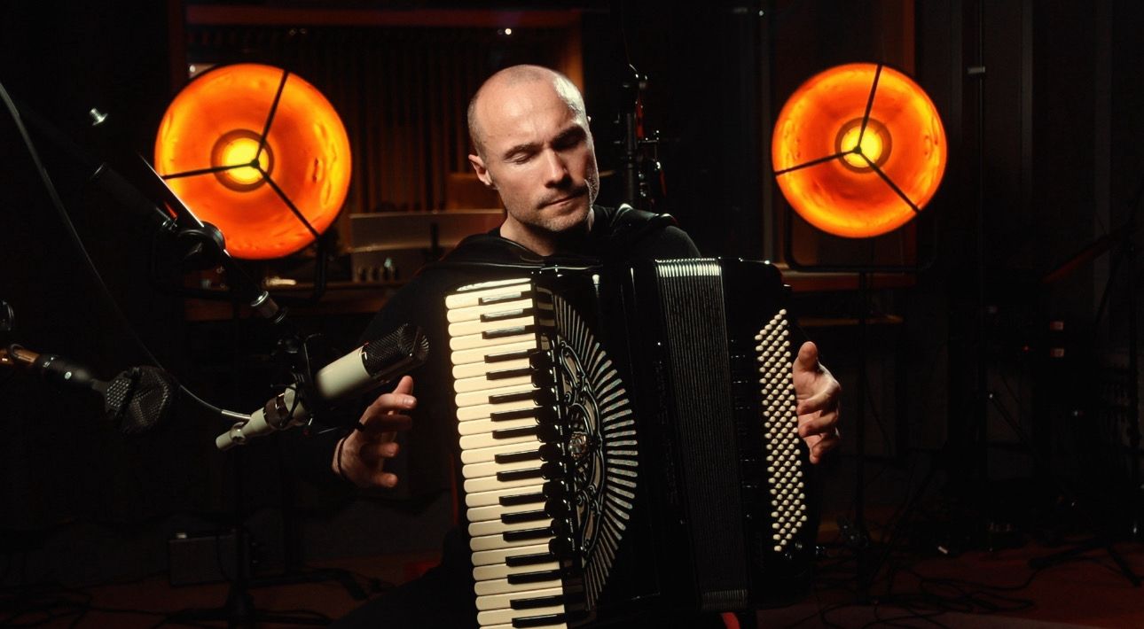 Muzičko putovanje kroz vreme: Novi projekat Ace Sofronijevića (VIDEO) 5 1774611190891