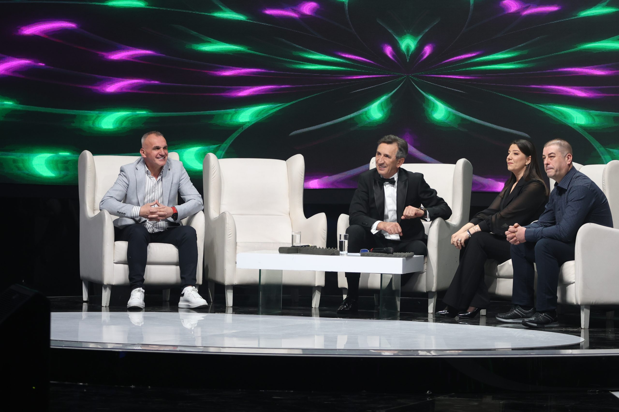 Žika Jakšić raskrinkao takmičarku: "Sve si rekla, sad pevaš njemu" (VIDEO) 6 žika jakšić