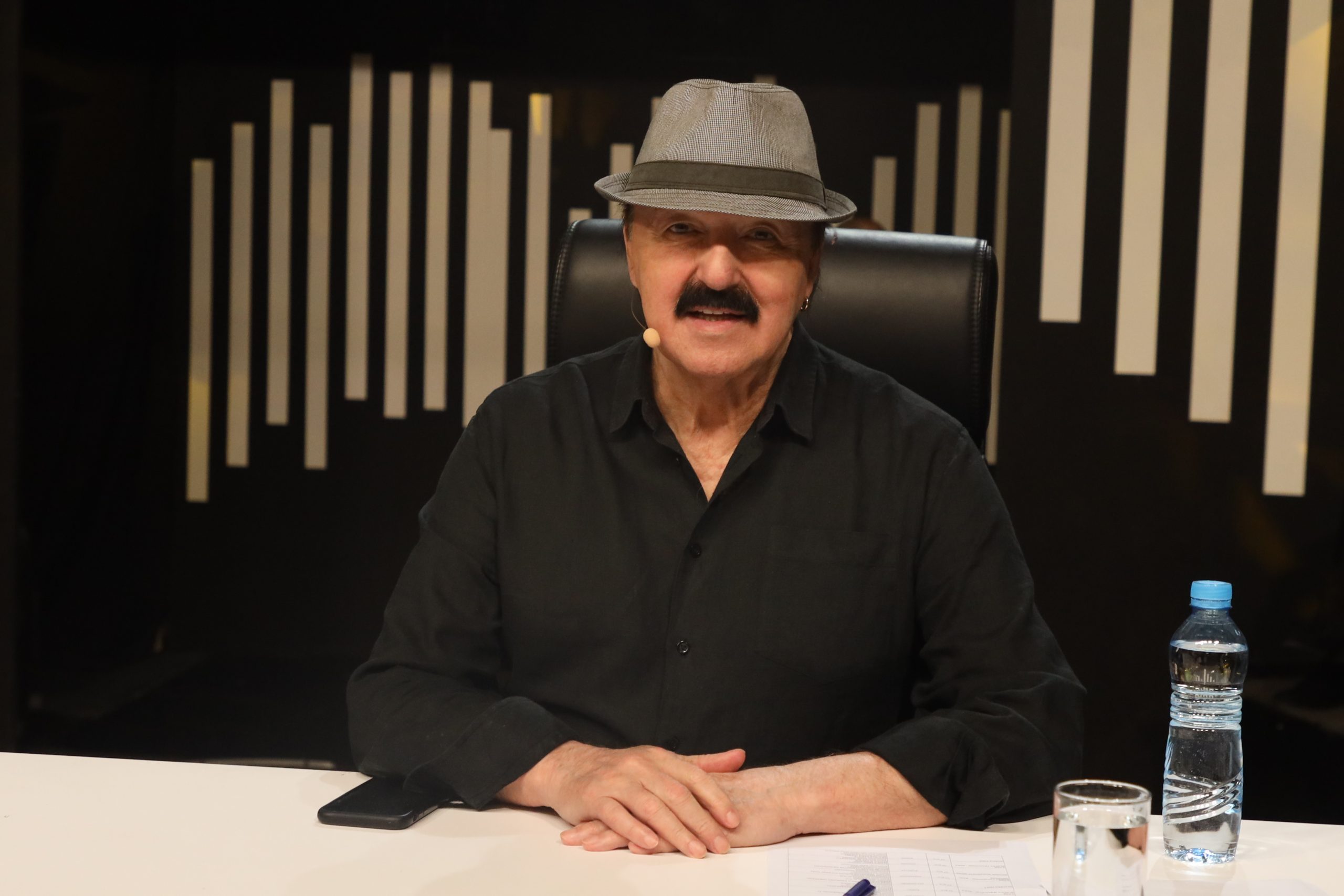 Rada Manojlović i Haris Džinović stigli u studio: Evo kako su se ponašali pred početak emisije VIDEO 8 HARIS DZINOVIC NNK SNIMANJE 26022026 FOTO MUNJA 32