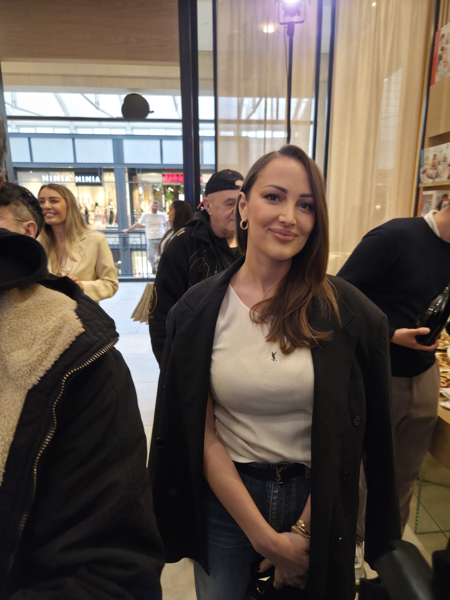 Jovana Pajić i Aleksandra Prijović među prvima stigle na Marijinu promociju: O njihovim stajlinzima svi pričaju 8 IMG 20260320 WA0057