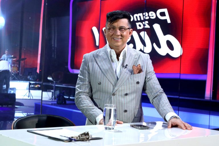 The Queen of Tips and a Famous Singer Arrive at "Pesmom za dušu"