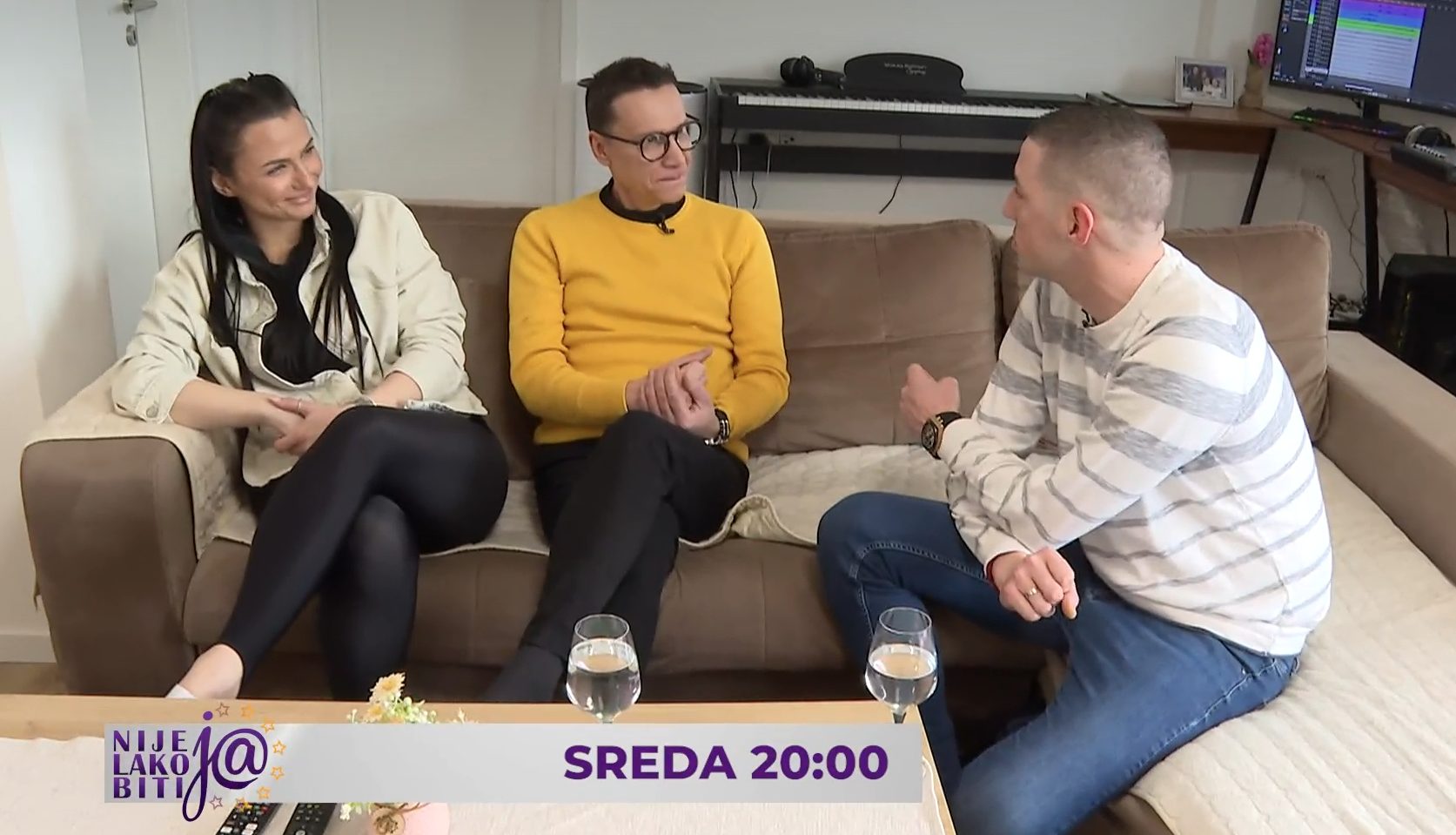 Ekipa emisije ,,Nije lako biti ja'' u domu Slobe Đurkovića: Pevačeva porodica prvi put pred kamerama (VIDEO) 6 Screenshot 2026 03 17 145259