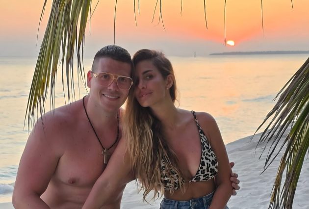 Sloba Radanović pronašao način da se vrati sa Maldiva, evo gde se trenutno nalazi: "Zaudara na urin, ima milion ljudi" 8 Sloba Radanovic 2