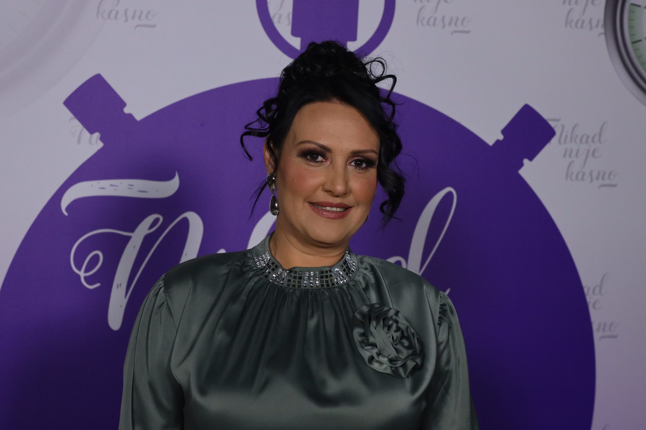 SVETLANA NIKOLIC CECA 47 GOD. KUMANOVO 8