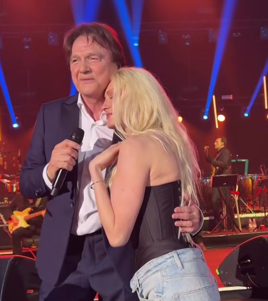 Chola Delighted Everyone at the Sarajevo Concert: Brought a Female Colleague on Stage, Kissed and Hugged Her (VIDEO)