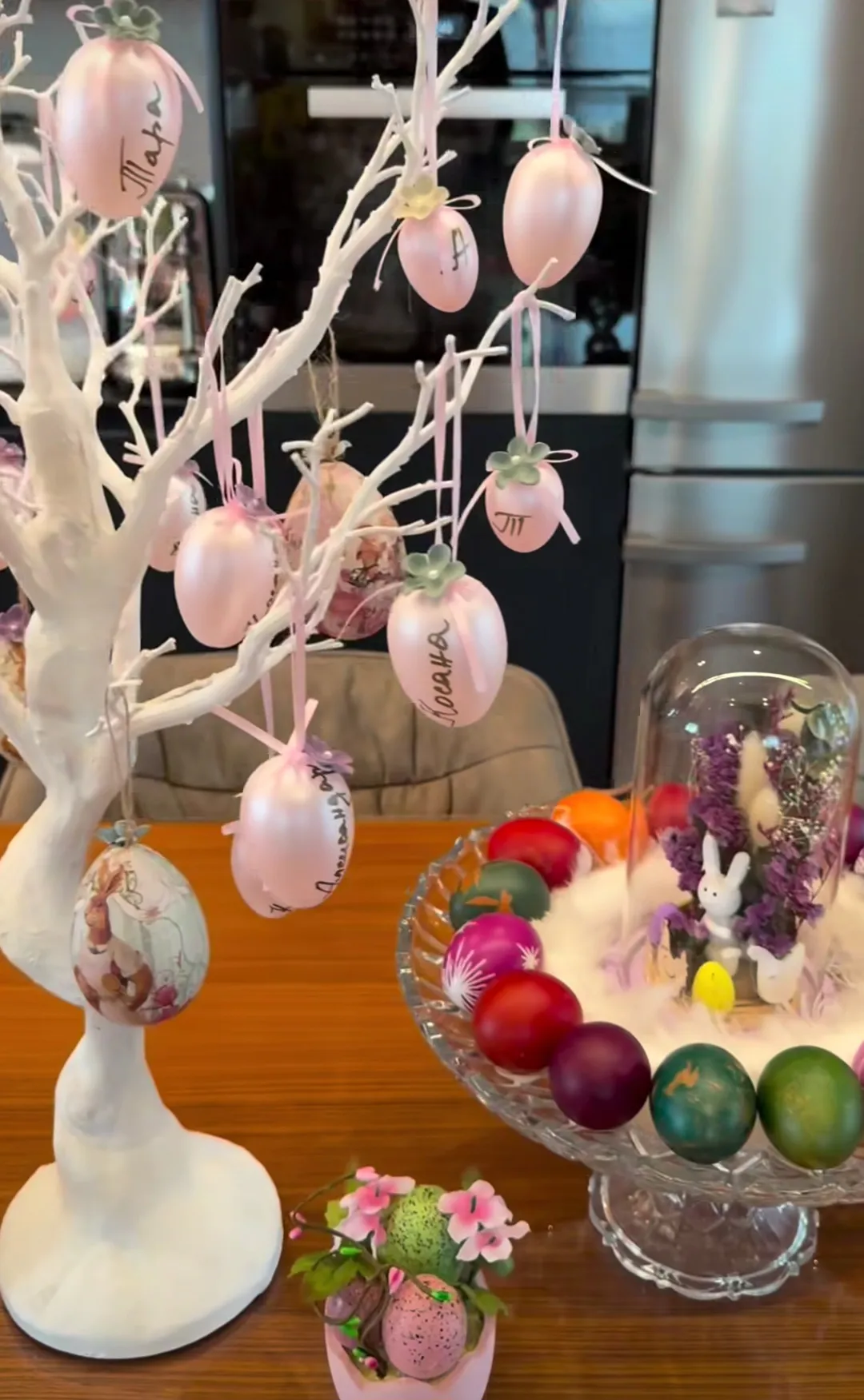 Sofra izveo suprugu i ćerku iz porodilišta, dom dekorisao kao iz bajke (FOTO) 4 Screenshot 20260411 140206 Instagram 1