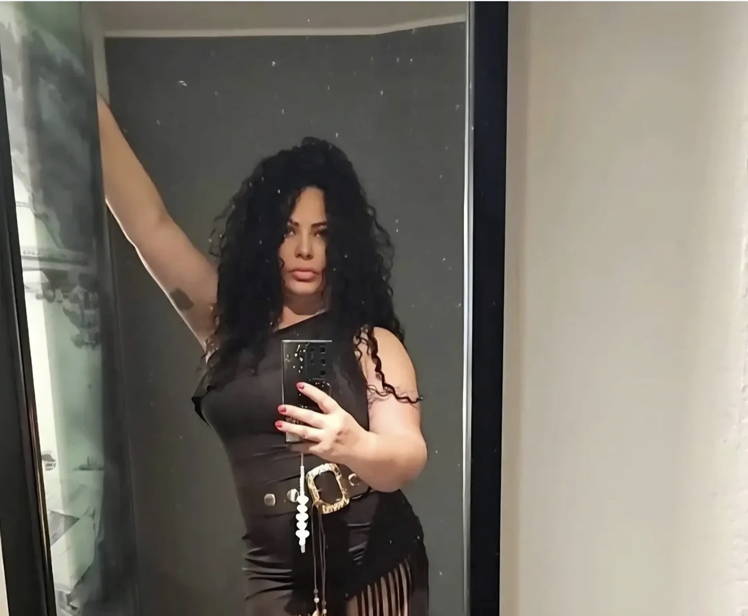 Stoja otišla na liposukciju, pa završila u komi: "Bila sam nepokretna 4 dana, sve je koštalo 100.000 evra" 7 Stoja Insta