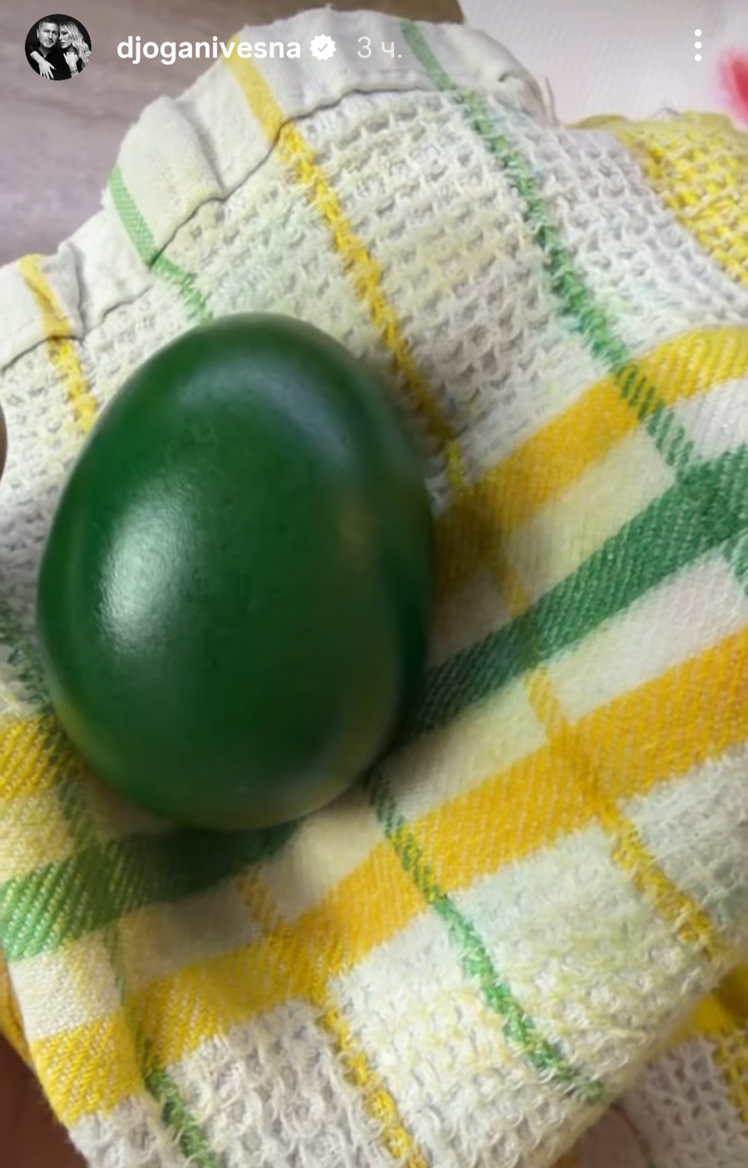 Veliki petak kod Đoganijevih, Vesna podelila predivne kadrove iz porodičnog doma FOTO 8 Vesna Djogani jaja 2