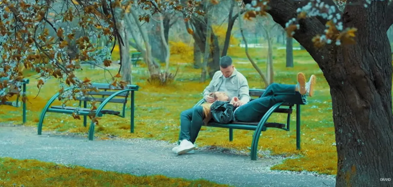 Martinijan Kirilovski objavio emotivnu pesmu koja osvaja na prvo slušanje, a tek da vidite spot VIDEO 7 image 5 32