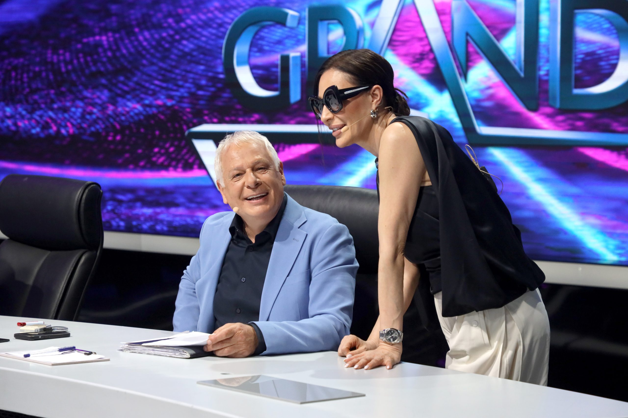 Cecu Ražnatović nikada niste videli ovakvu u "Zvezdama Granda": Evo šta je obukla umesto uske haljine (FOTO) 7 CECA I DIR. SLJIVIC ZG SNIMANJE 27042026 FOTO MUNJA 6 ok 1